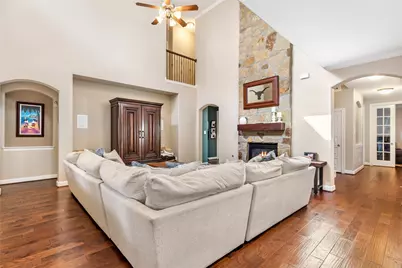 13808 N Lake Branch Lane, Houston, TX 77044 - Photo 16