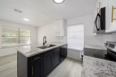 5726 Yorkgate Drive, Spring, TX 77373 - Photo 2