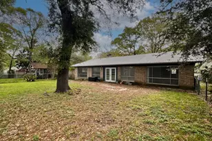 401 Rolling Hills Dr, Conroe, TX 77304 - Photo 20