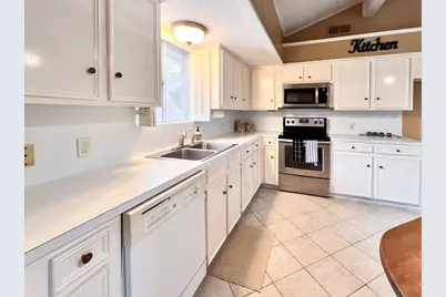 401 Rolling Hills Drive, Conroe, TX 77304 - Photo 4