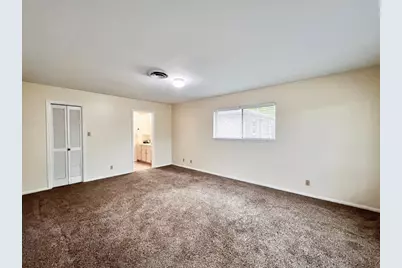 401 Rolling Hills Drive, Conroe, TX 77304 - Photo 8