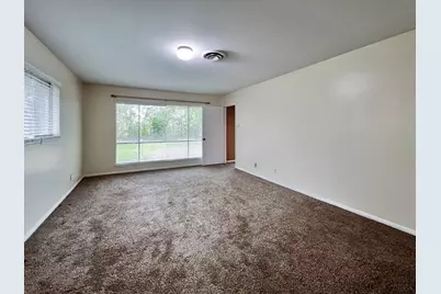401 Rolling Hills Drive, Conroe, TX 77304 - Photo 12