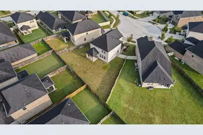 9718 Grooveburr Court, Conroe, TX 77385 - Photo 6