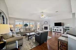 1818 High Falls Ln, Pearland, TX 77581 - Photo 10