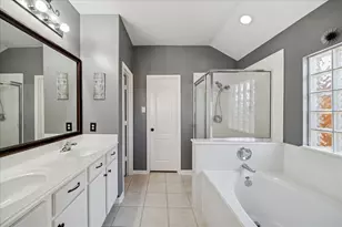 1818 High Falls Ln, Pearland, TX 77581 - Photo 20