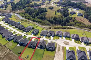 225 Peninsula Pt Dr, Montgomery, TX 77356 - Photo 2