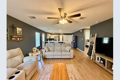 216 Bennett Loop, Angleton, TX 77515 - Photo 12