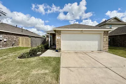 216 Bennett Loop, Angleton, TX 77515 - Photo 40