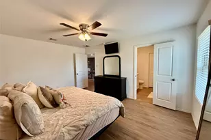 216 Bennett Loop, Angleton, TX 77515 - Photo 22