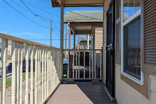 1222 42nd St, Galveston, TX 77550 - Photo 4