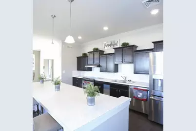 620 S Oakland Ave, Bolivar, MO 65613 - Photo 6