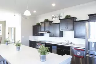 620 S Oakland Ave, Bolivar, MO 65613 - Photo 6