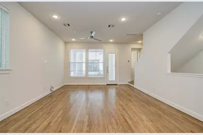 2810 Grand Fountains Drive #B, Houston, TX 77054 - Photo 10