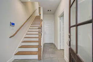 2810 Grand Fountains Dr, Houston, TX 77054 - Photo 4