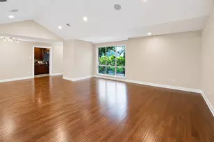 2320 Gramercy St, Houston, TX 77030 - Photo 4