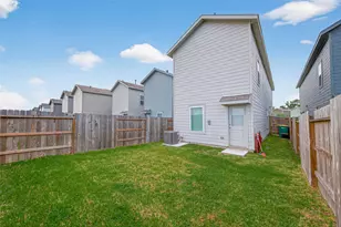 18667 San Salvo Dr Dr, New Caney, TX 77357 - Photo 20