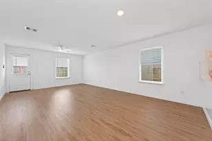 18667 San Salvo Dr Dr, New Caney, TX 77357 - Photo 10