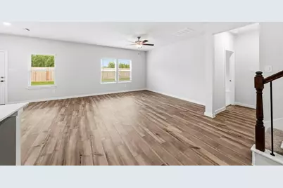 11502 Youngquist Drive, Mont Belvieu, TX 77535 - Photo 6