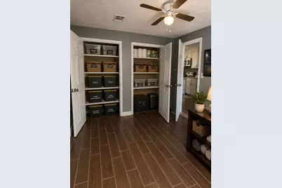 4518 Oak Shadows Drive, Houston, TX 77091 - Photo 10