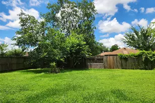 4518 Oak Shadows Dr, Houston, TX 77091 - Photo 6