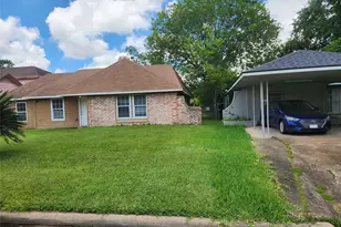 4518 Oak Shadows Dr, Houston, TX 77091 - Photo 2