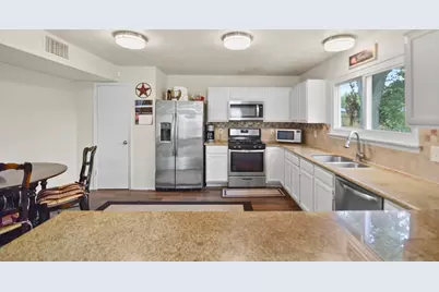 3863 Pecan Circle, La Porte, TX 77571 - Photo 12