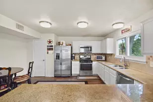 3863 Pecan Cir, La Porte, TX 77571 - Photo 12