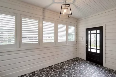 818 Wilkes Street, Houston, TX 77009 - Photo 2