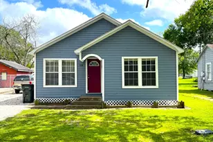 508 Lundy St, El Campo, TX 77437 - Photo 2