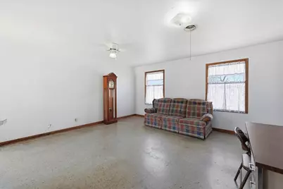 1709 Robin Avenue, Orange, TX 77632 - Photo 6