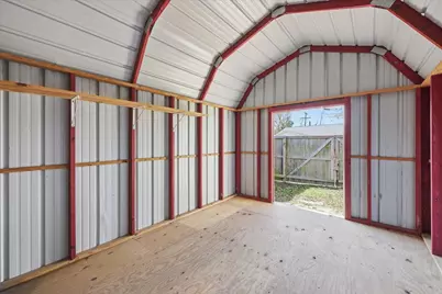 1709 Robin Avenue, Orange, TX 77632 - Photo 22