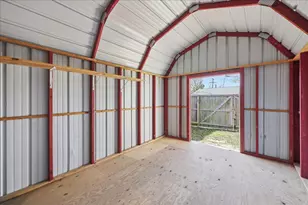 1709 Robin Ave, Orange, TX 77632 - Photo 22