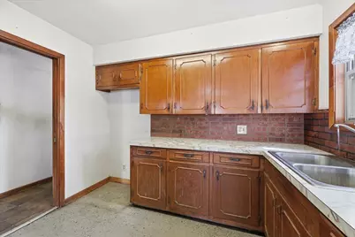 1709 Robin Avenue, Orange, TX 77632 - Photo 10