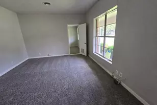 1824 Magnolia St, Liberty, TX 77575 - Photo 4
