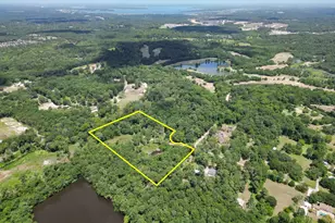 215 Garden West Rd, Conroe, TX 77304 - Photo 6