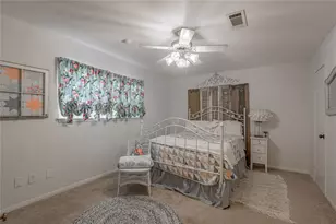 220 Elmwood St, Huntsville, TX 77320 - Photo 20
