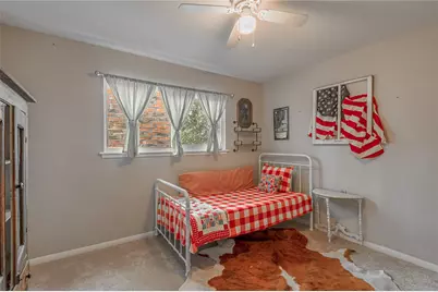 220 Elmwood Street, Huntsville, TX 77320 - Photo 28