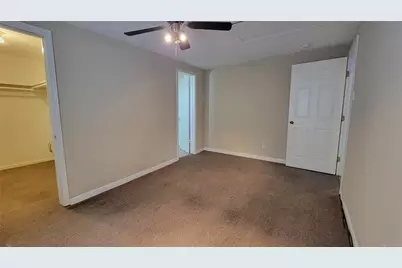 4415 McKinney Street, Houston, TX 77023 - Photo 10