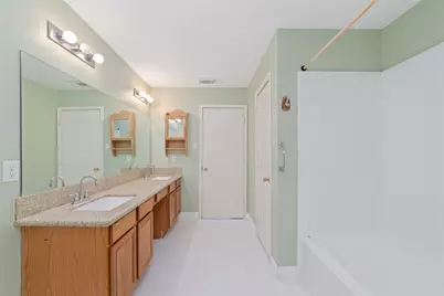 10831 Cayman Mist Drive, Houston, TX 77075 - Photo 22