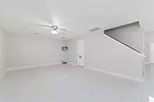 10831 Cayman Mist Dr, Houston, TX 77075 - Photo 10