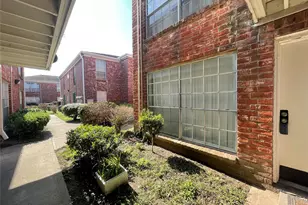 9201 Clarewood Dr, Houston, TX 77036 - Photo 2