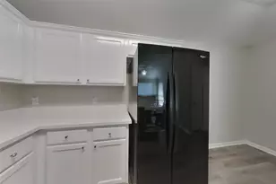 24307 Hard Wood Dr, Houston, TX 77336 - Photo 6