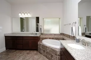 2032 Arrowood Glen Dr, Houston, TX 77077 - Photo 30