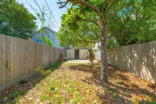 620 Ball, Galveston, TX 77550 - Photo 30
