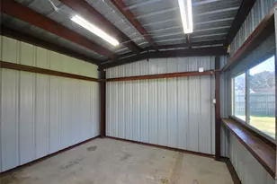 510 Russell Ct, Hallettsville, TX 77964 - Photo 28