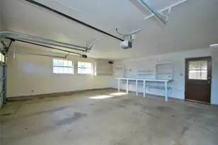 510 Russell Ct, Hallettsville, TX 77964 - Photo 22