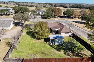 510 Russell Ct, Hallettsville, TX 77964 - Photo 30