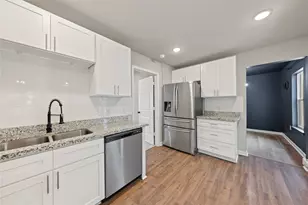 410 S Utah St, La Porte, TX 77571 - Photo 8