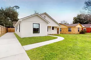 304 Graceland St, Houston, TX 77009 - Photo 2