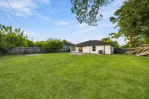 5307 Danfield Dr, Houston, TX 77053 - Photo 10